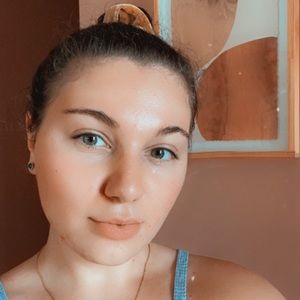 Meet your Posher, Basia